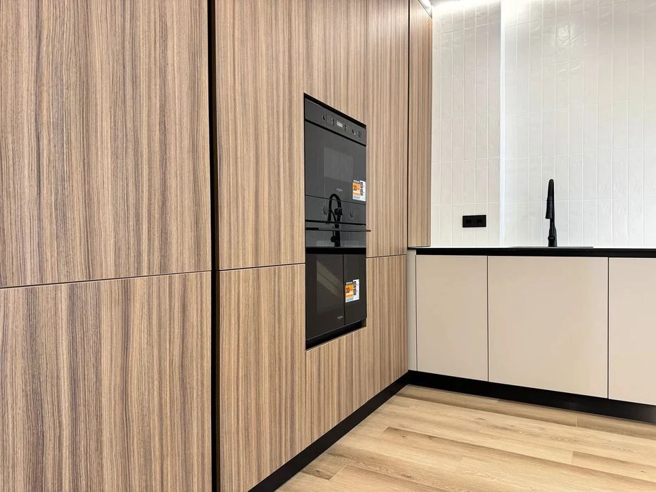 Elite one-room apartment with kitchen-living room in the city center