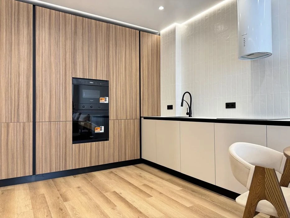 Elite one-room apartment with kitchen-living room in the city center