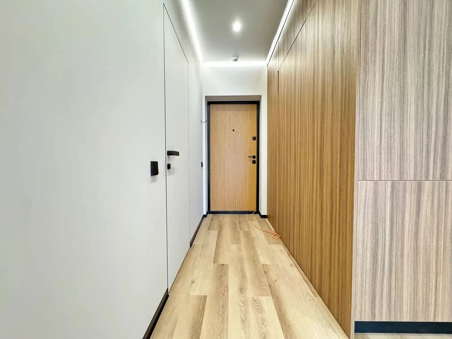 Elite one-room apartment with kitchen-living room in the city center
