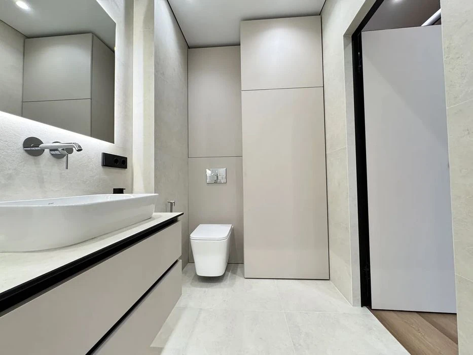 Elite one-room apartment with kitchen-living room in the city center