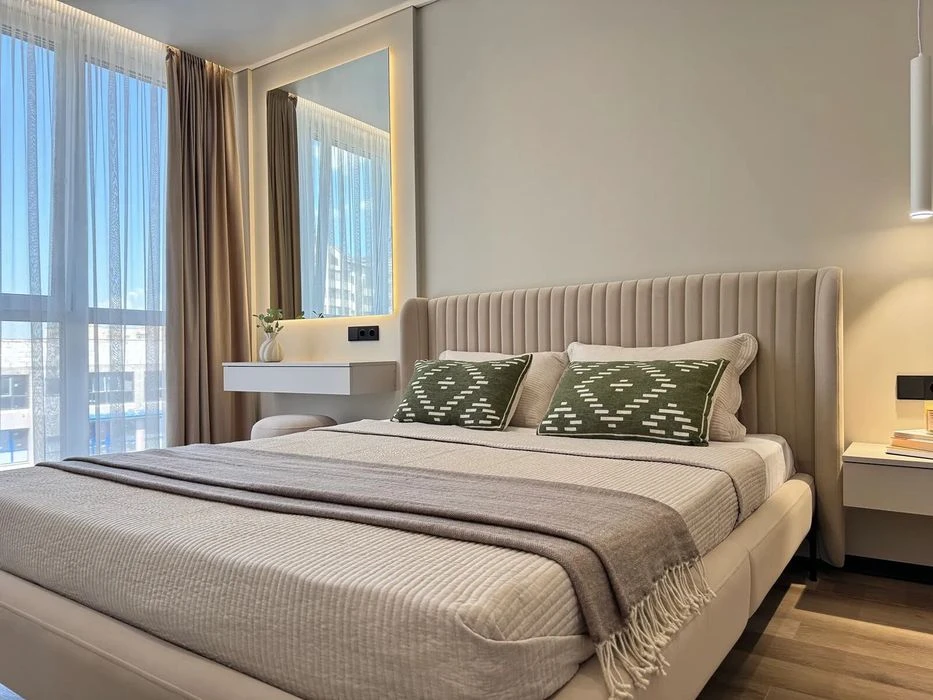 Elite one-room apartment with kitchen-living room in the city center