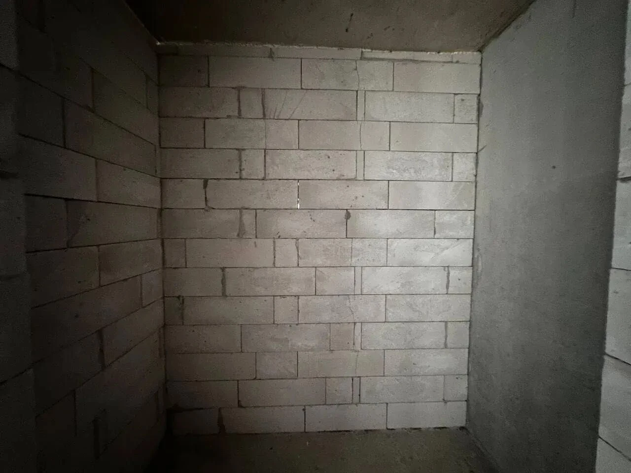 Трикімнатна квартира біля річки газове опалення всього 840$