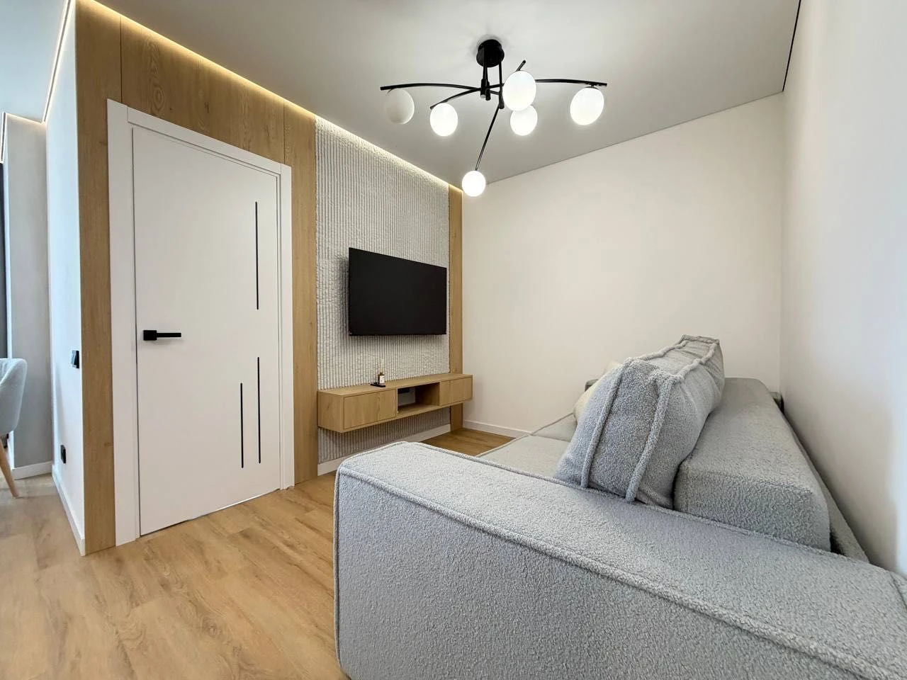 New! One and a half-storey house with high-quality renovation near the Veles Mall/4 shopping center