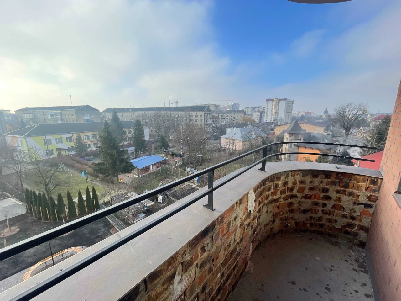 Продаж зданої 3кім.квартири по вулиці Незалежності