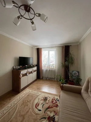 3 кімнатна 2 поверх 70 м автономне опалення Галицька/Пасічна
