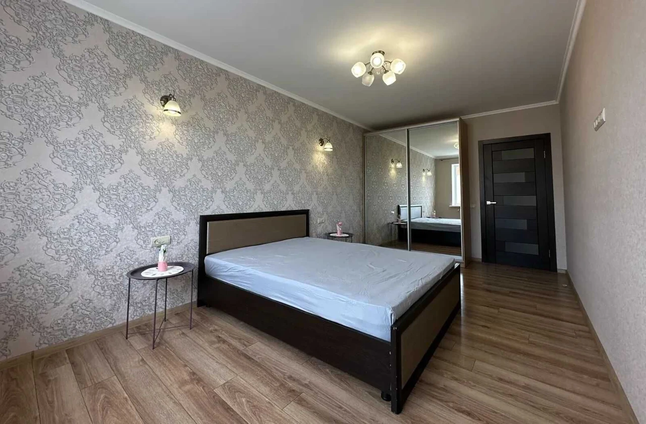 Терміново! Продаж 2-кім з ремонтом укомплектована в ЖК Місте