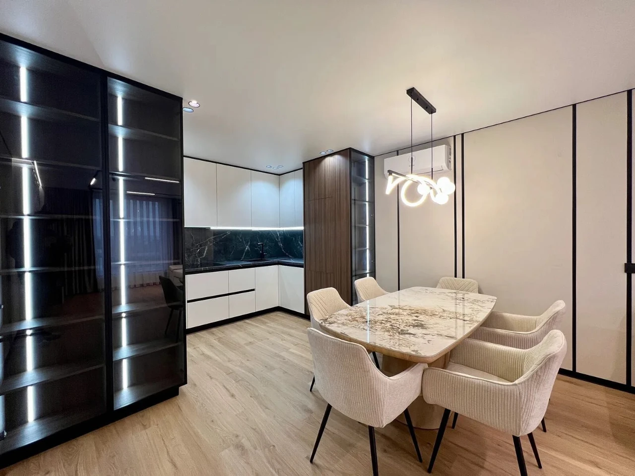Продам видовую квартиру 2 комнатная+кухня-гостиная Manhattan о