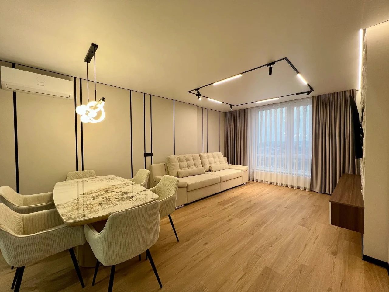 Продам видовую квартиру 2 комнатная+кухня-гостиная Manhattan о