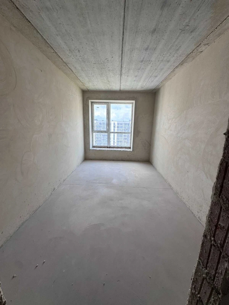 3-room apartment for sale in the Lypky residential complex
