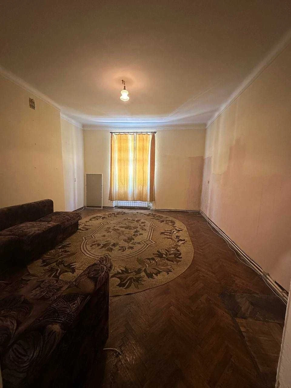Продам просторий АВСТРІЙСЬКИЙ ЛЮКС в центрі без комісії