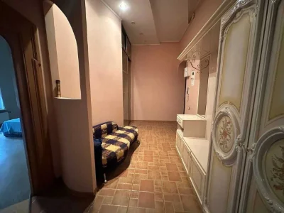 Ексклюзивна 3 кімнатна квартира в центрі