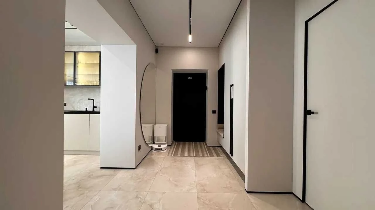 Продаж 3к квартири з дизайнерським ремонтом , меблями та тех