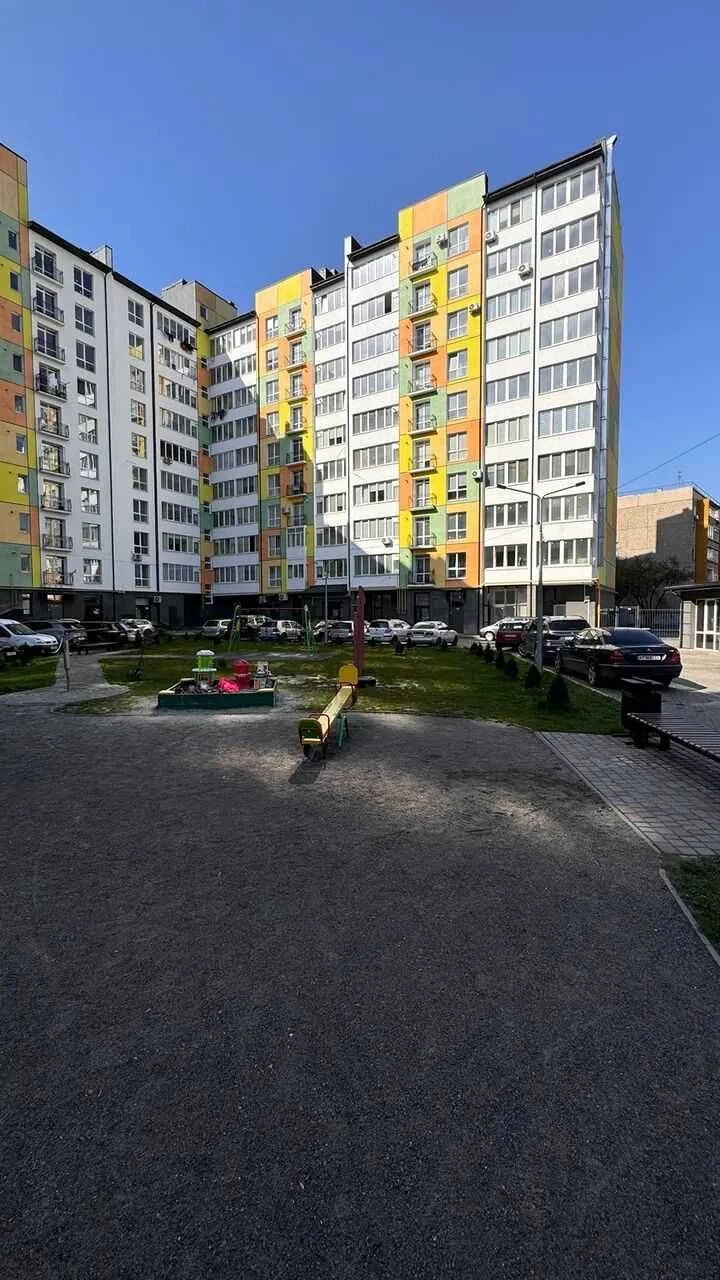 Продаж 3к квартири з дизайнерським ремонтом , меблями та тех