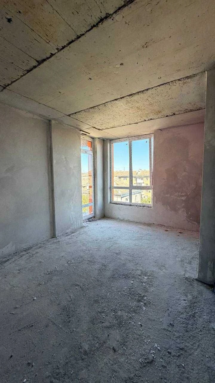 Продається 2-кімнатна квартира, малоповерхова забудова, ЖК S