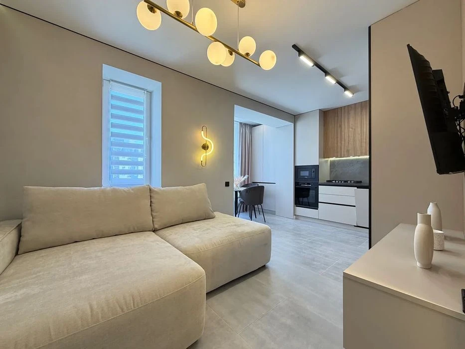 One-room + kitchen-studio apartment 5 minutes from the center