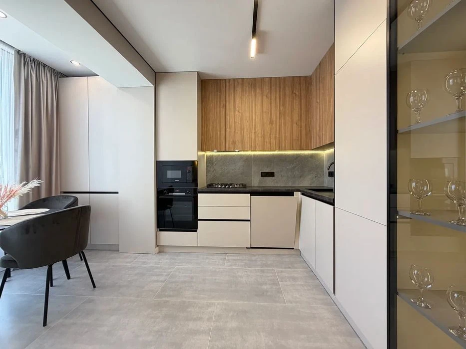 One-room + kitchen-studio apartment 5 minutes from the center