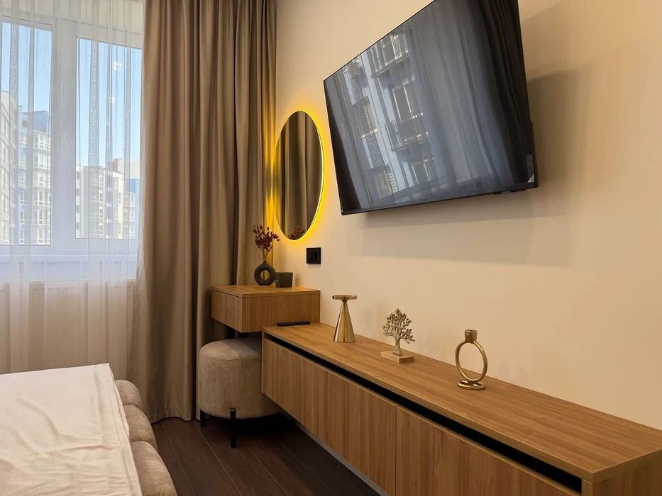 One-room + kitchen-studio apartment 5 minutes from the center