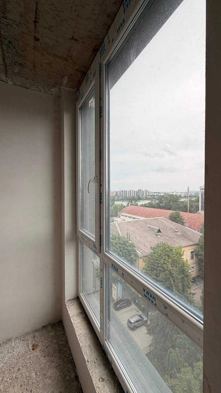 Продается 2 ком. квартира с террасой и видом на ОЗЕРО в ЖК