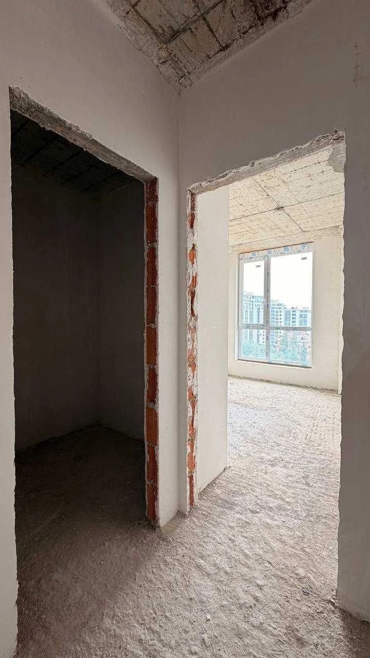 Продается 2 ком. квартира с террасой и видом на ОЗЕРО в ЖК