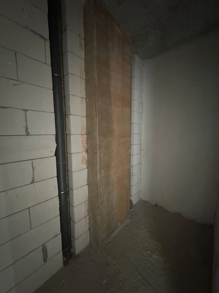 Sale of a three-room business-class apartment in the Yarko Center residential complex -