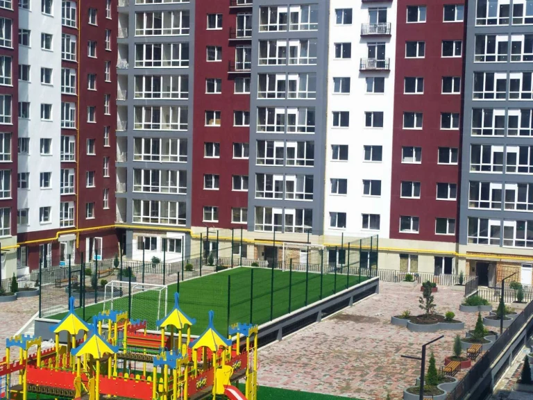 НАЙКРАЩА ЦІНА! 2-кімнатна 60,1 м² ЦЕНТР | Княгинин | $51,000