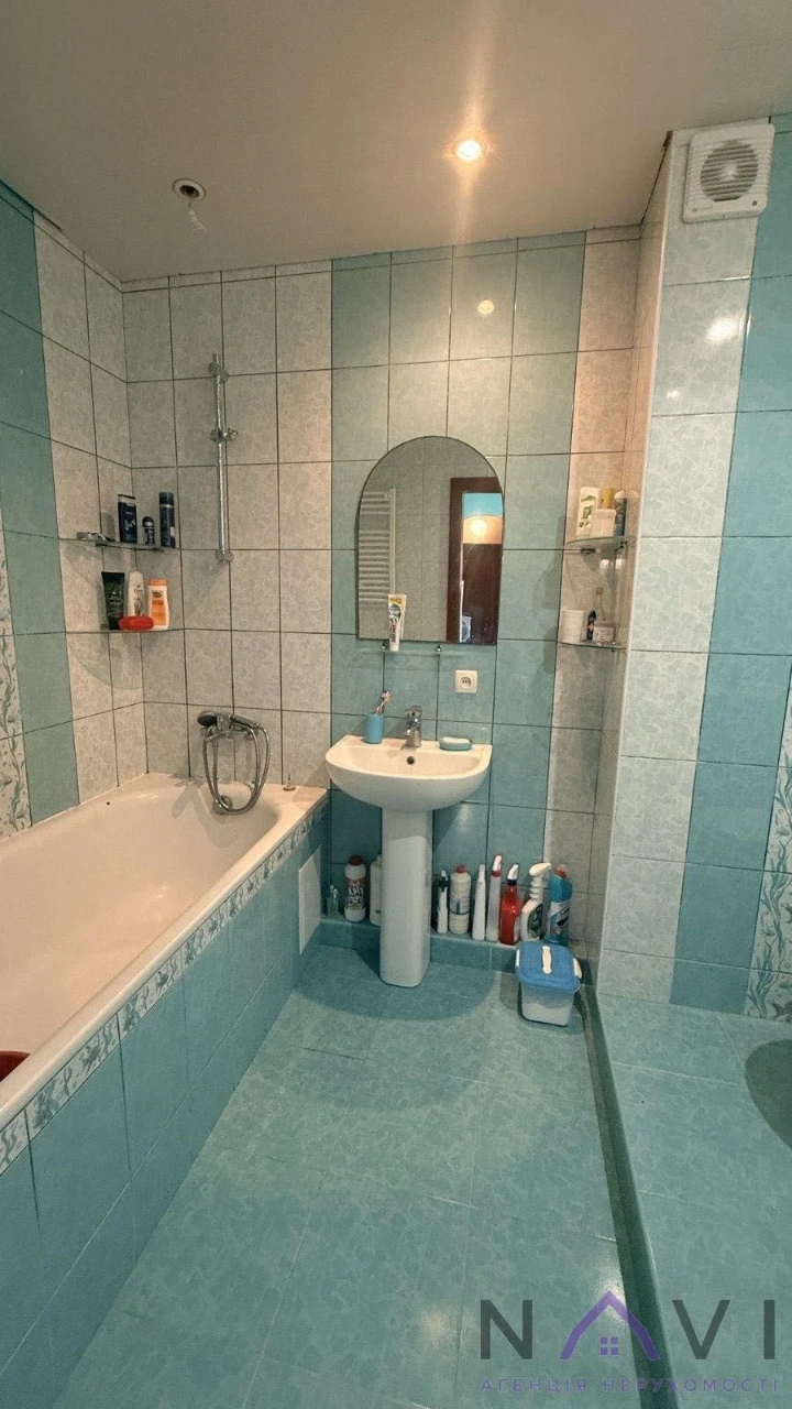 Продаж 3-кімнатної квартири, Новий район
