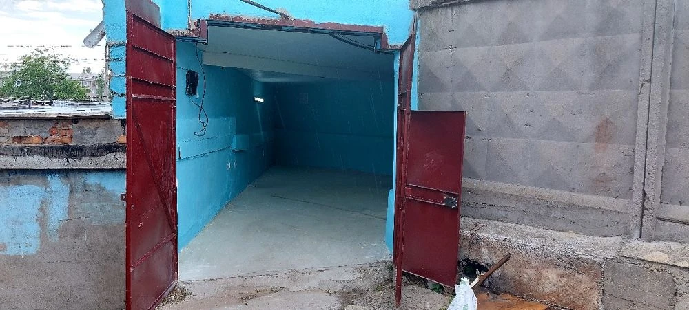 Срочно продаю большой гараж, Центр, р-н Ц.рынка