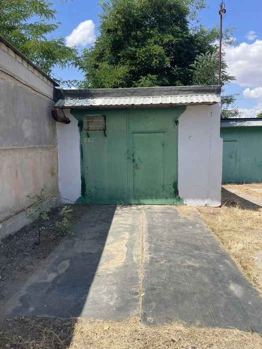 Продам Гараж кооператив Металлист.