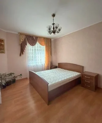 Продаж 2 кімнатної квартири з автономним опаленням - Чайка