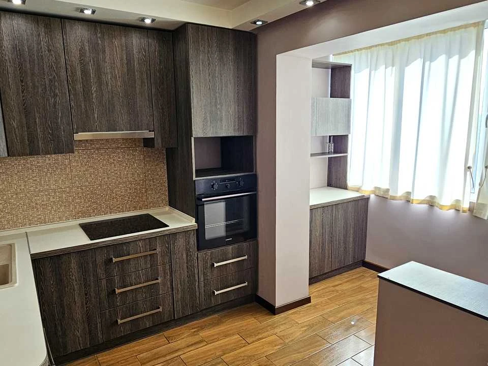 Квартира. Київ, Оноре де Бальзака вул.