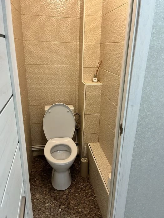 Продам 3-кімнатну квартиру від власника, Жадова (за Атб), 65