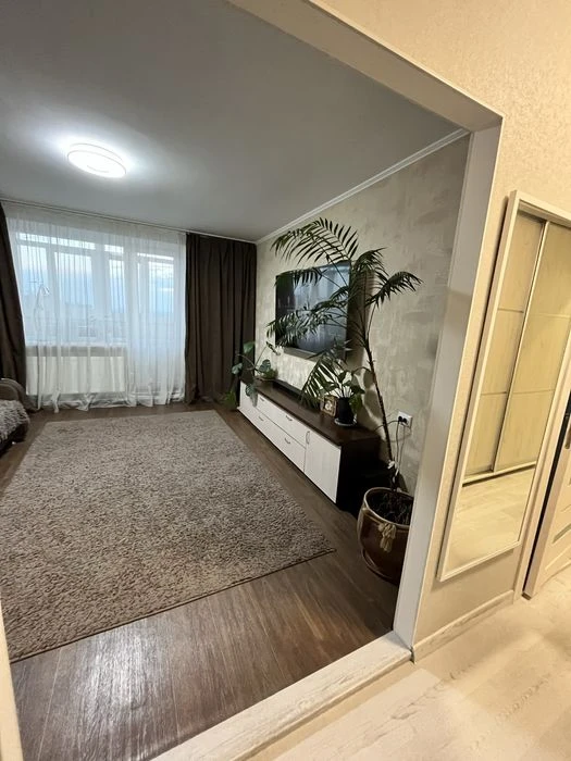 Продам 3-кімнатну квартиру від власника, Жадова (за Атб), 65