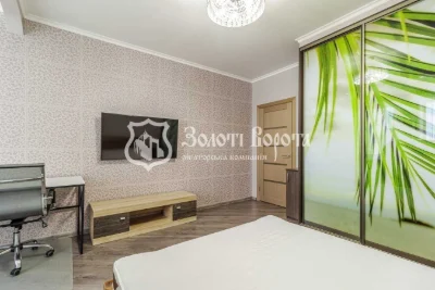 1-room apartment 49 m² for sale, Olevskaya Street, 5
