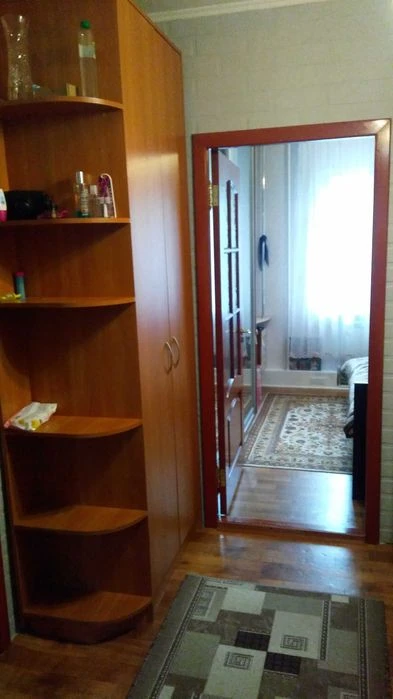 продаж 3к кв на Жадова