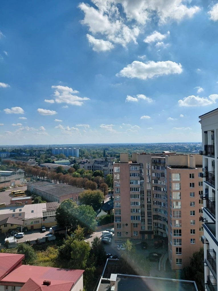 Комфортна 1-кім. квартира з ремонтом й автономним опаленням