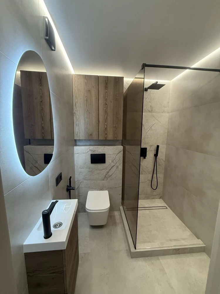 Продаж 2кім. Квартири з авторським ремонтом та технікою