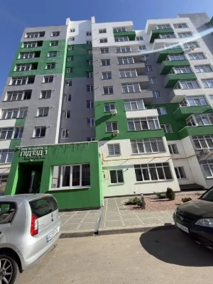 Продаж 2-кім.квартири з сучасним ремонтом в ЖК Карамель,вул.