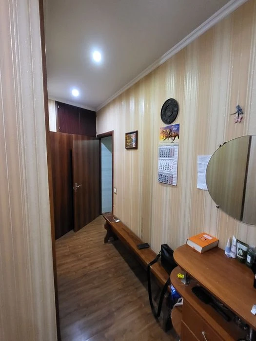 Продам 3-х кімнатну квартиру, район 5 школи