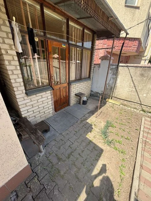 Продам 3-х кімнатну квартиру, район 5 школи