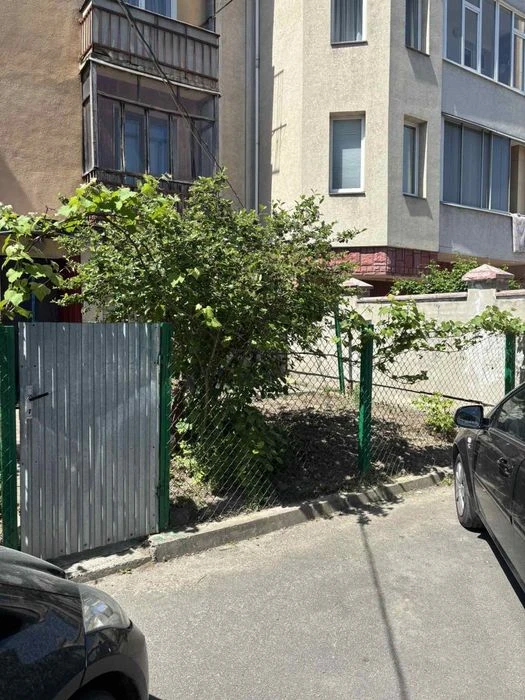 Продам 3-х кімнатну квартиру, район 5 школи