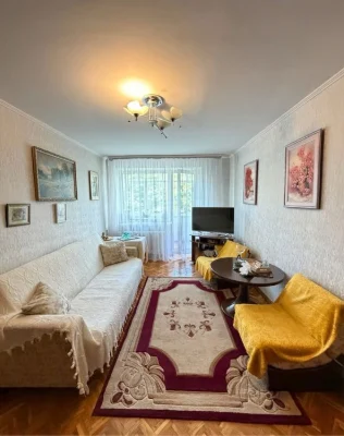 Продаж трикімнатної квартири в ТОП локації | м.Луцьк, пр.Вол