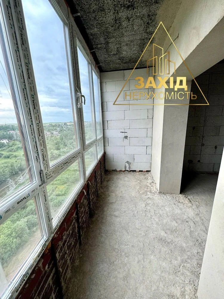 Видова великогабаритна за СУПЕРЦІНОЮ 731 $ / м²