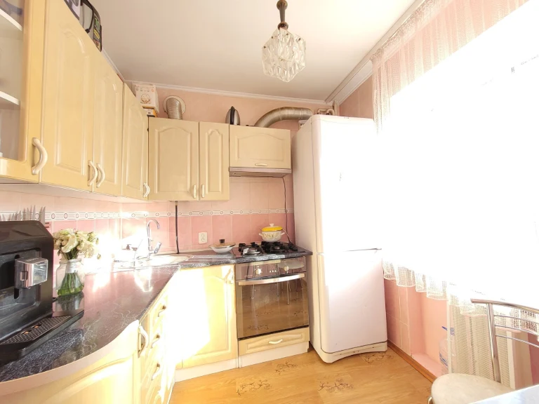 3к.Терміновий продаж! пр. Грушевського 3/4ц. 58м2!  Ремонт,