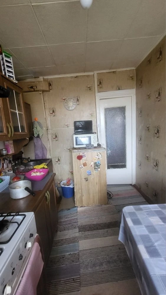 Продаж 2-х кім квартири 8/9 Космонавтіа  зупинка Автопарк