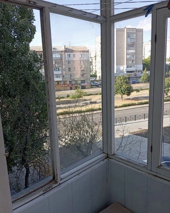 Продаж 2 кімнатної сталінки пр. Центральний зуп. Водопровідн