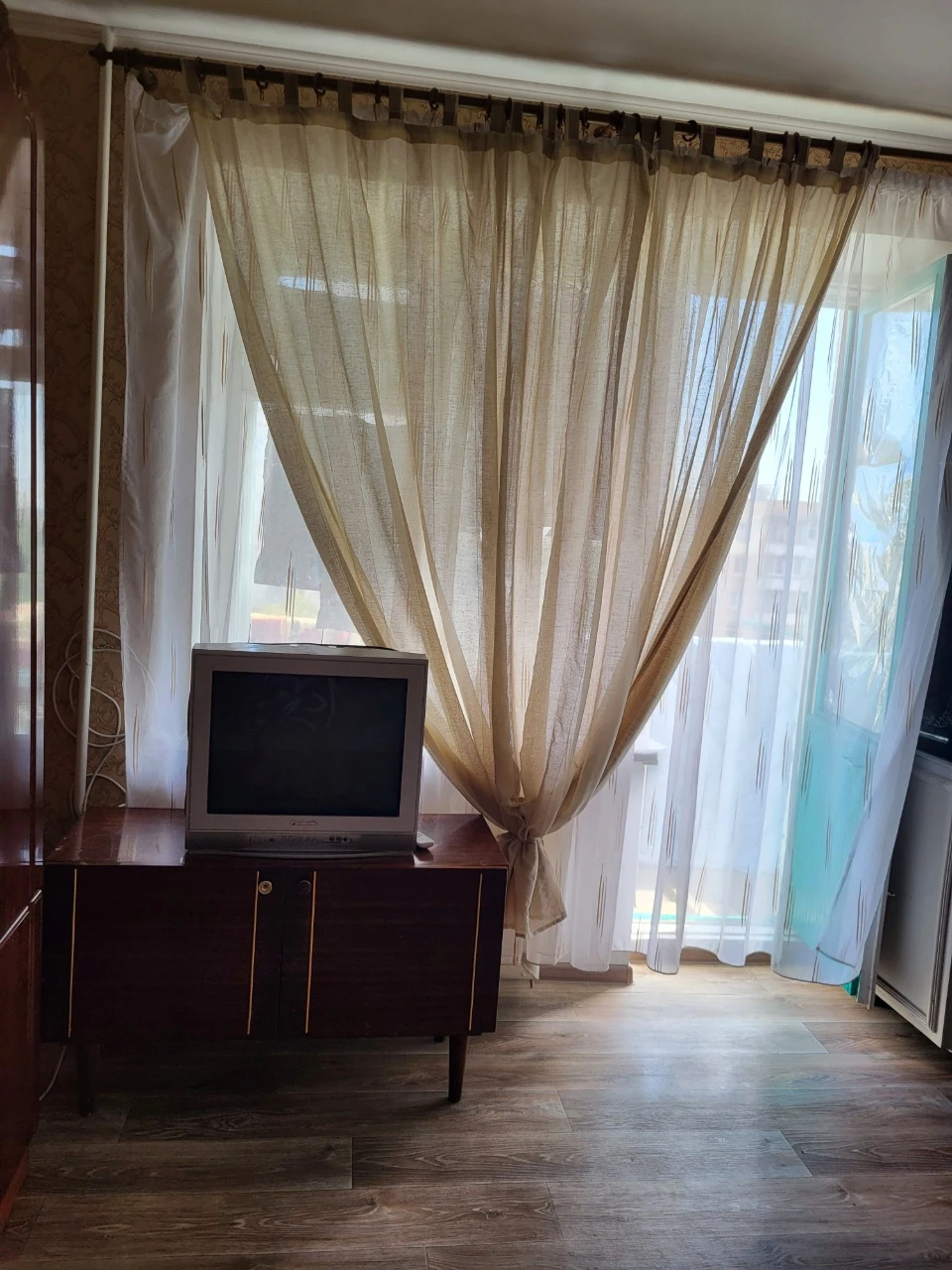 продаю свою 1 к/кв Корабельный