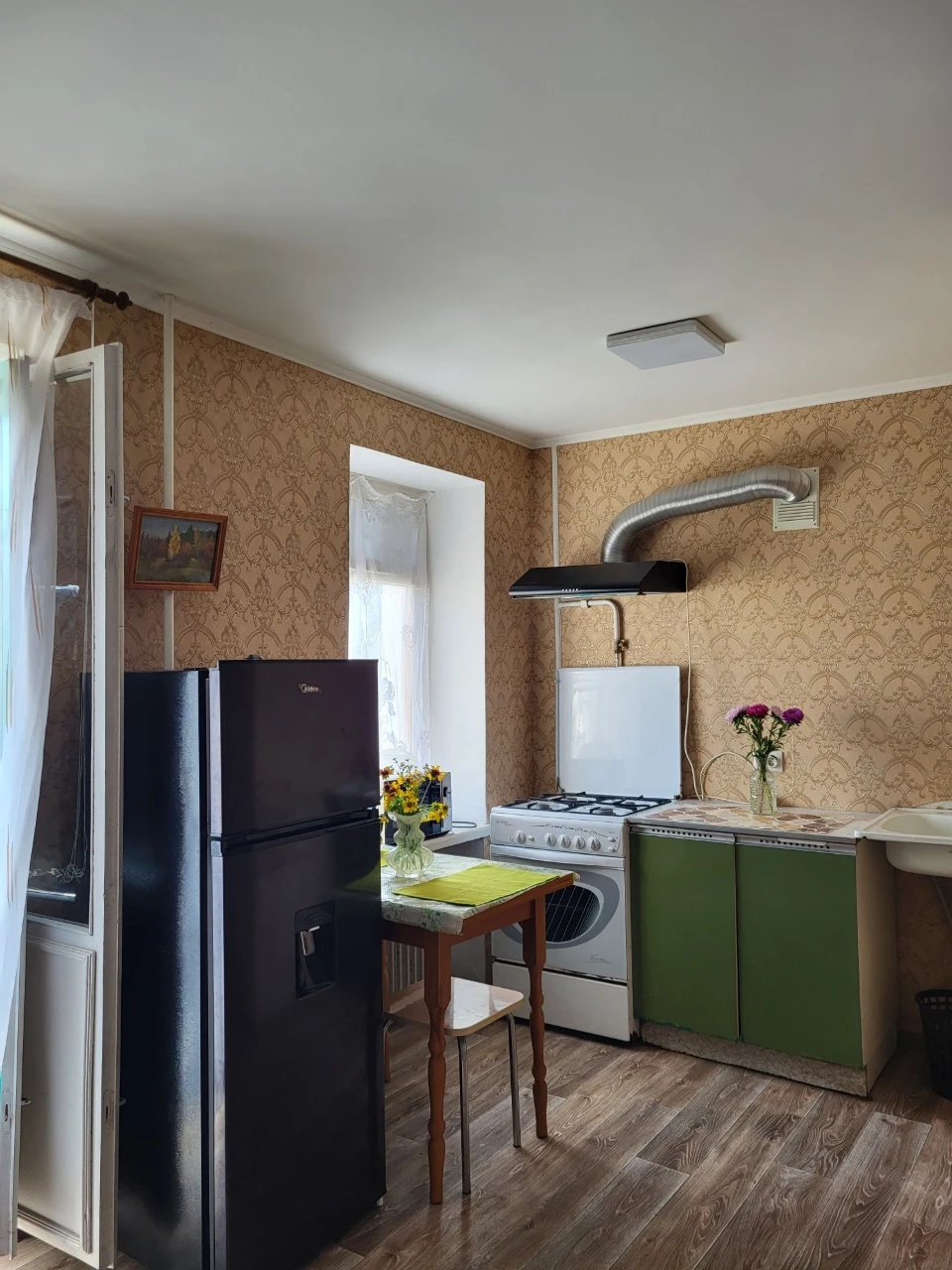 продаю свою 1 к/кв Корабельный