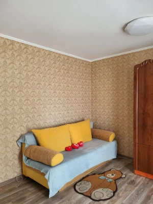 продаю свою 1 к/кв Корабельный