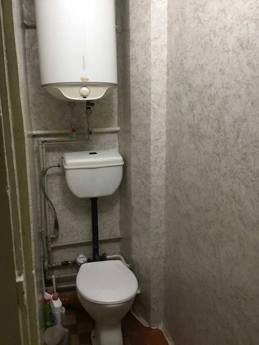 Продажа 3-х к. квартиры на 2 этаже в центре Корабельного рай
