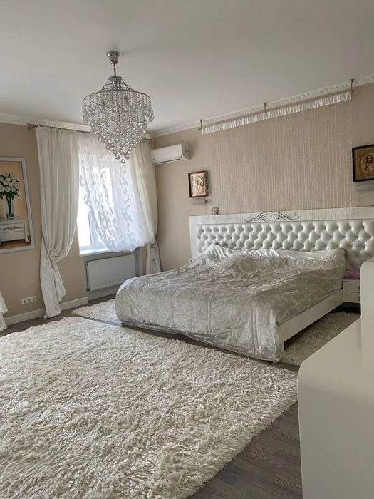 В Продажу 4 к к в Новобудові в Центрі з євроремонтом